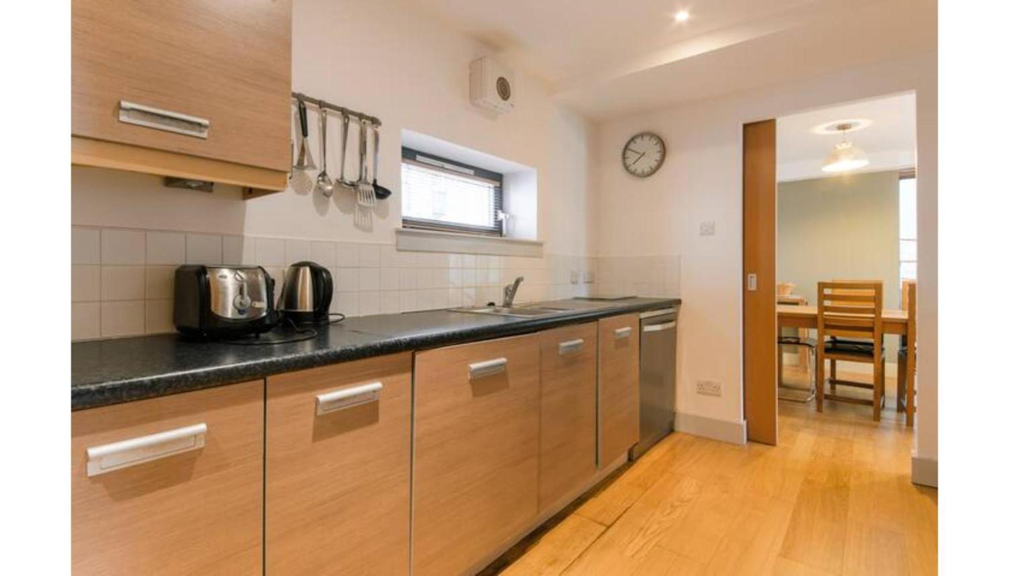 شقة Modern Flat In The Middle Of Old Town إدنبرة المظهر الخارجي الصورة